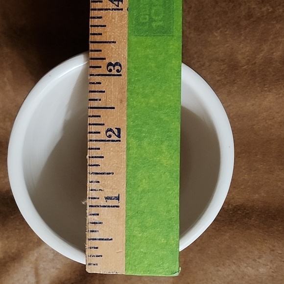 VINTAGE Pair of Red Ceramic Snowman Mugs by "TII Collections", 13 oz - Picture 8 of 10